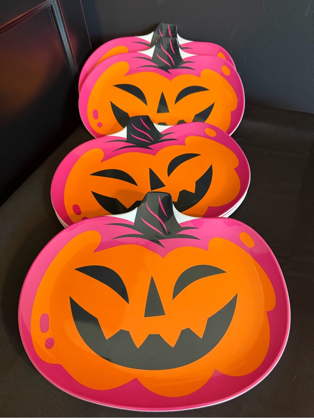 Halloween Pumpkin Melamine Party Plates - Jack-O'-Lantern. Set of 7. NEW
